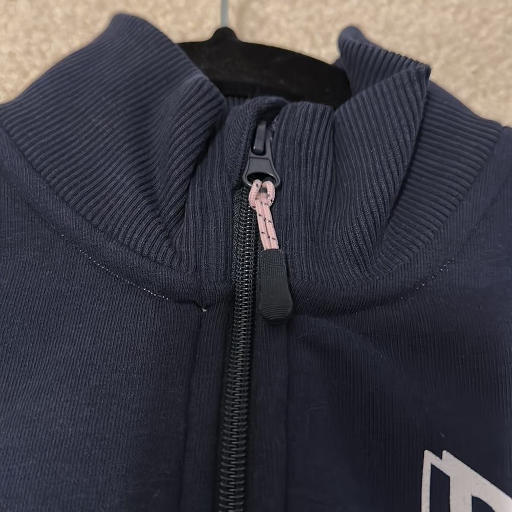 BWT Half Zip - Picture 6 of 7